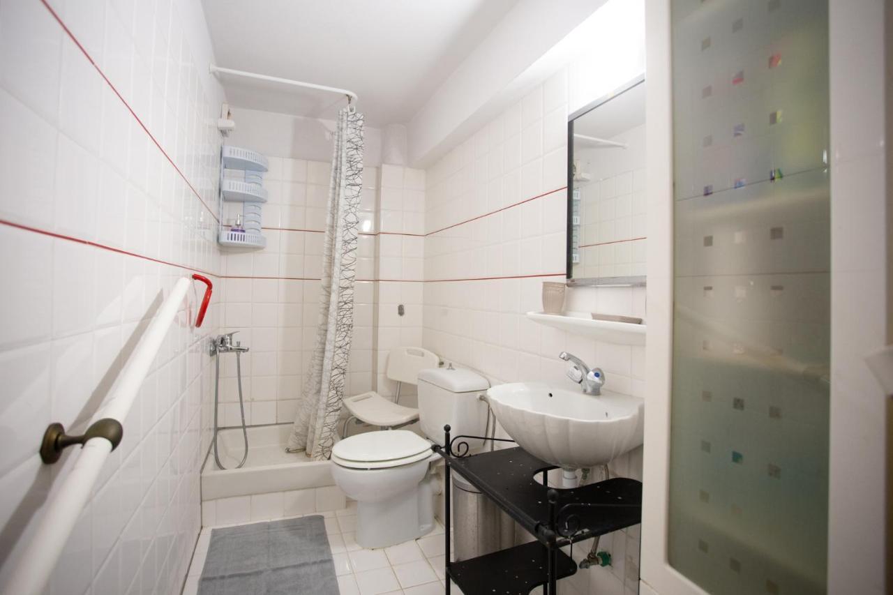 Traditional Villa Appartment With Garden, Also For Gatherings ,15 Minutes From Thessaloniki Airport Exteriör bild
