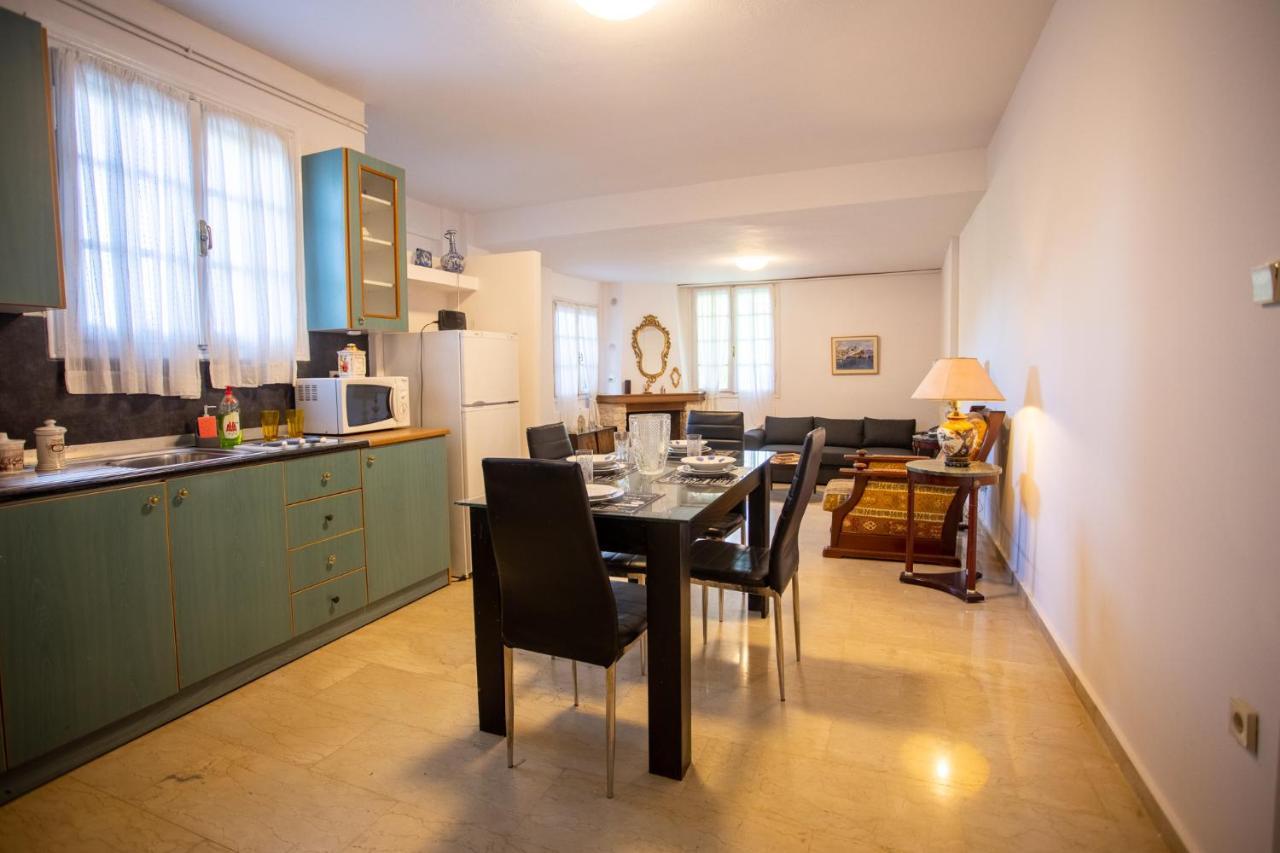 Traditional Villa Appartment With Garden, Also For Gatherings ,15 Minutes From Thessaloniki Airport Exteriör bild