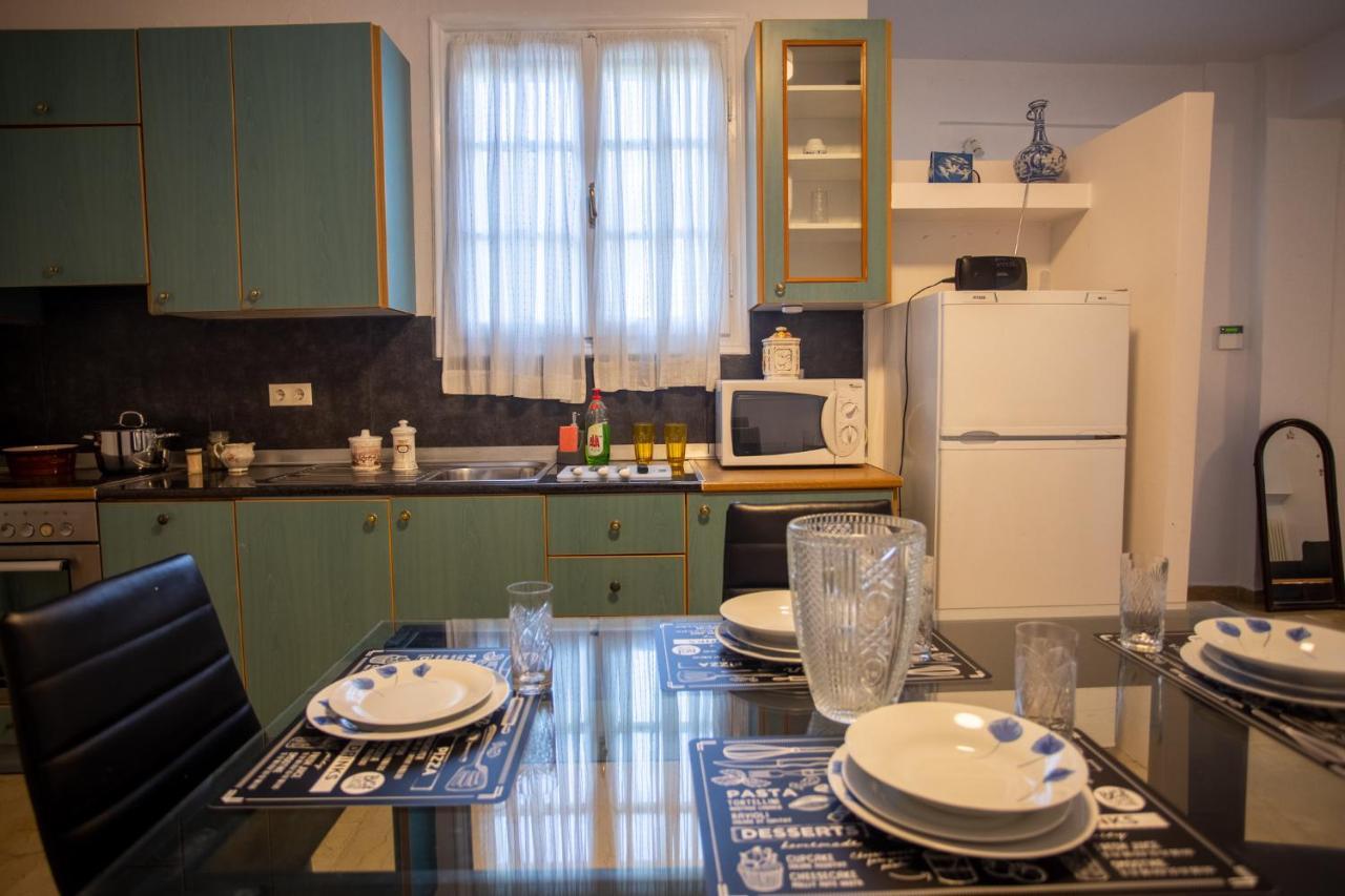 Traditional Villa Appartment With Garden, Also For Gatherings ,15 Minutes From Thessaloniki Airport Exteriör bild