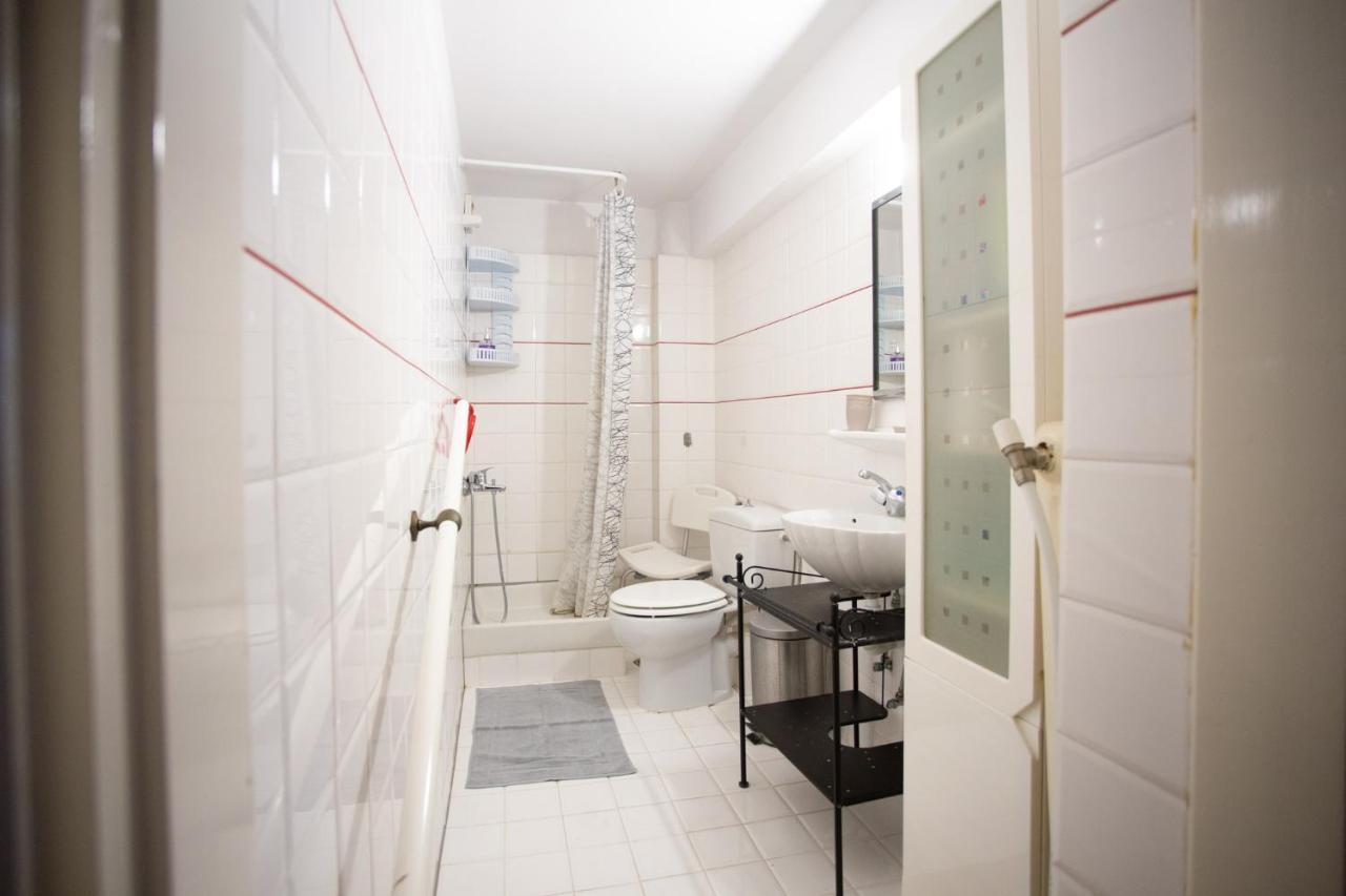 Traditional Villa Appartment With Garden, Also For Gatherings ,15 Minutes From Thessaloniki Airport Exteriör bild
