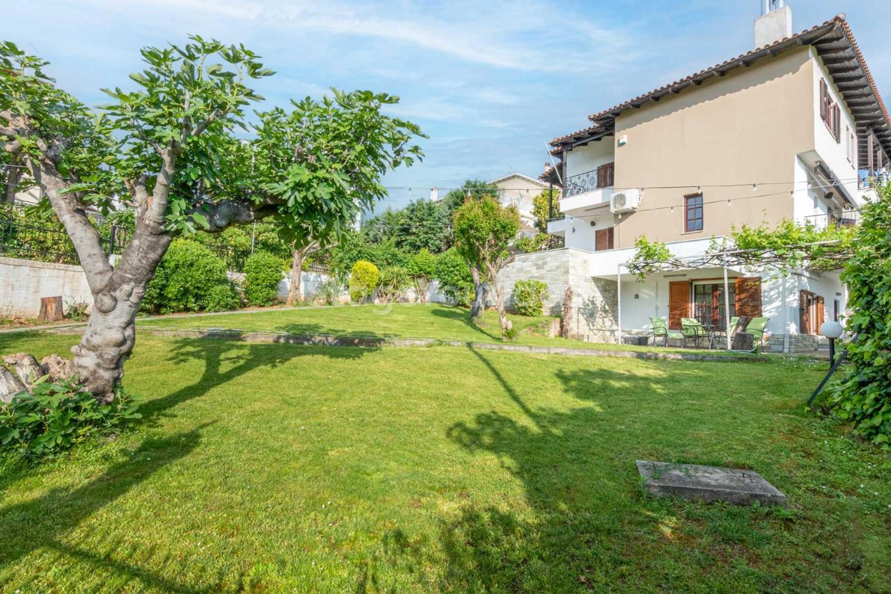 Traditional Villa Appartment With Garden, Also For Gatherings ,15 Minutes From Thessaloniki Airport Exteriör bild